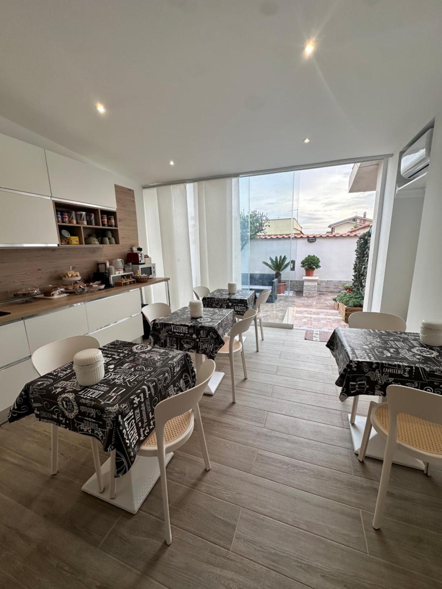Bed and Breakfast Giorgia Airport 2 Fiumicino Exterior foto